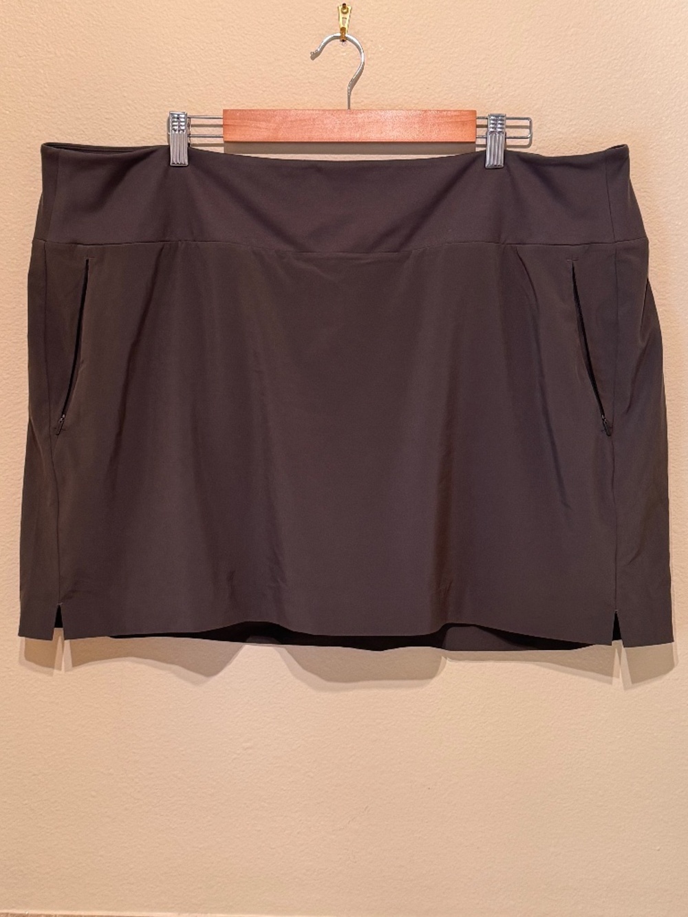 Athlete - "SOHO" skort - Wmn's Plus - Size 24 - Picture 3 of 9